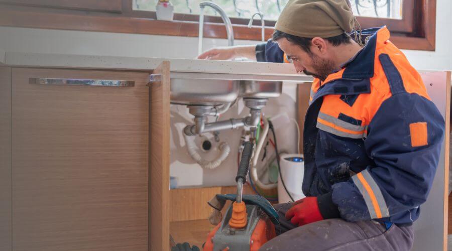 Professional sink repair in Farmersburg, IA
